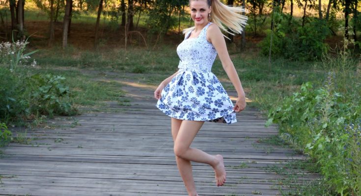 Como encontrar o vestido curto ideal para o seu corpo