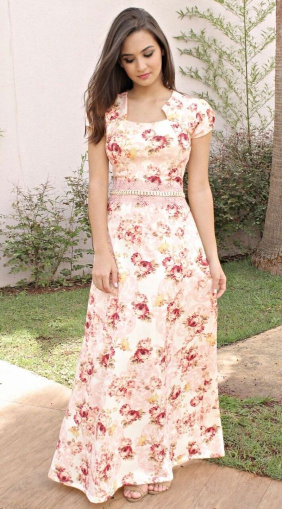 Elegância e decência: Conheça os melhores vestidos da moda evangélica