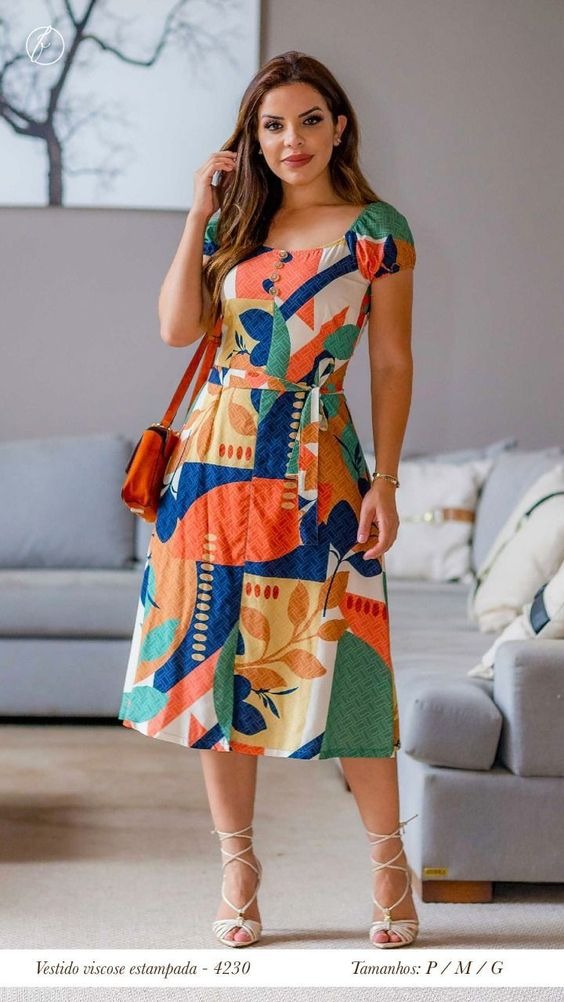 6 dicas para compor um look para uma festa casual com vestido midi
