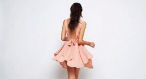 O Que Usar Por Baixo de Vestido Curto: Dicas para Conforto e Estilo