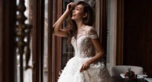 Desperte a Elegância com Essas 10 Inspirações de Vestido Branco Longo para Noivas: O Guia Definitivo