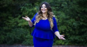 Guia Definitivo: Como Escolher e Usar Vestidos Plus Size com Estilo e Confiança